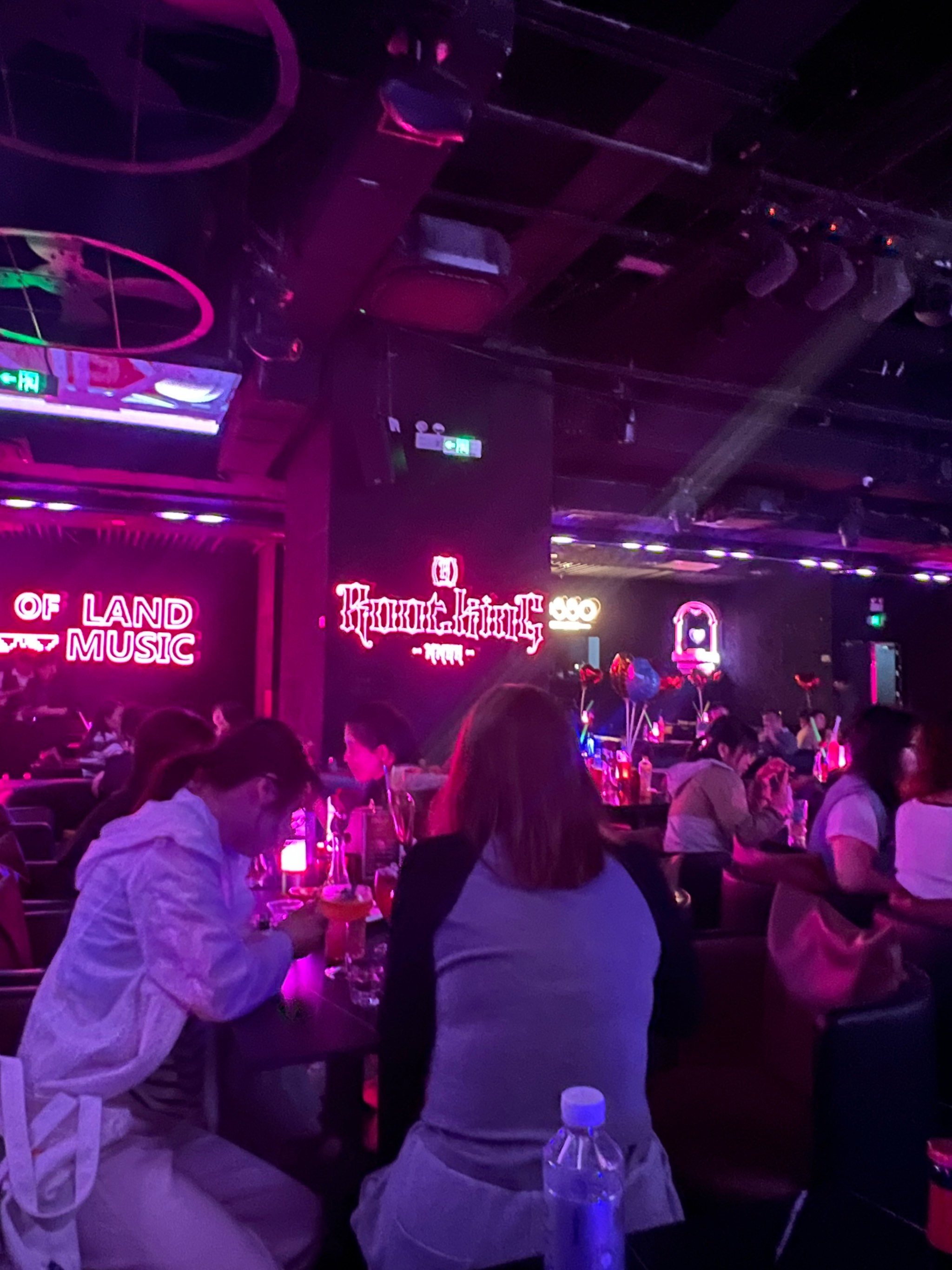 三亚商务ktv推荐商务ktv有没有优势-天涯区ktv预订